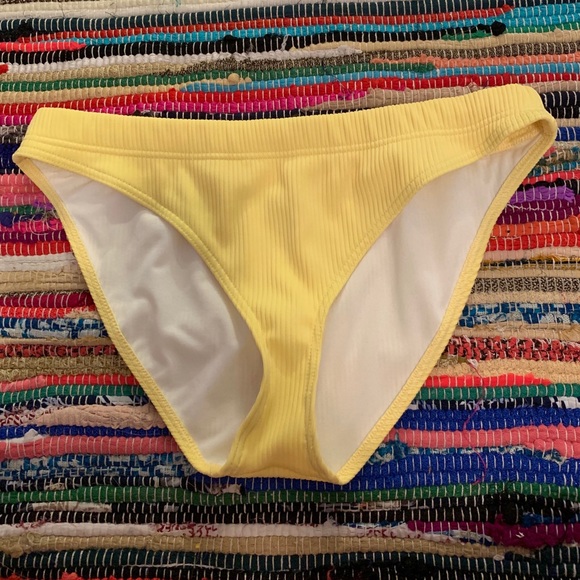 Yellow Ribbed Bikini - Picture 3 of 4